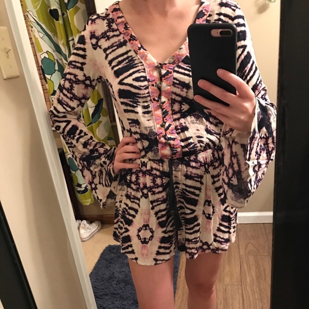 Xhilaration Bell Sleeve Romper